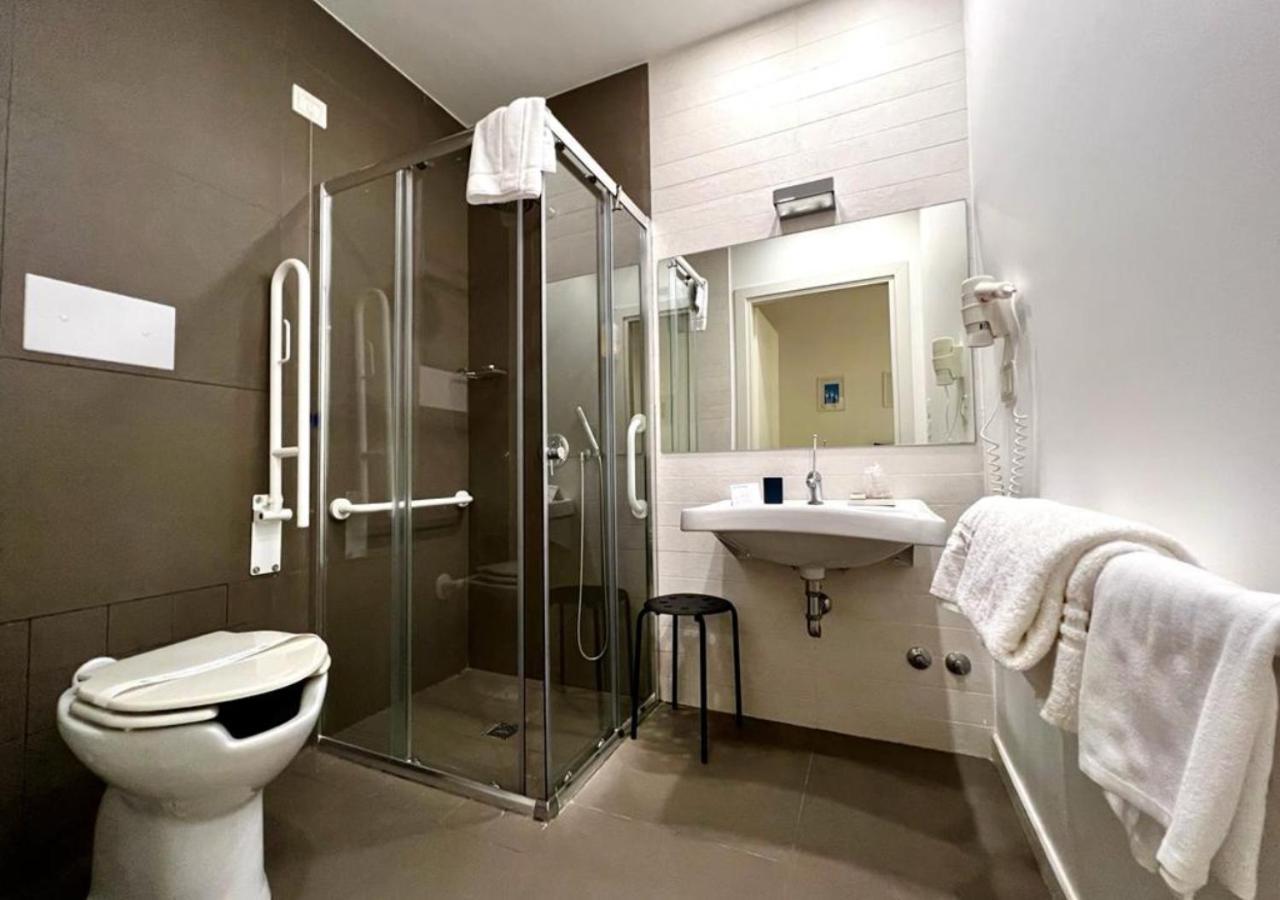 Copacabana Hotel Design Margherita Di Savoia Rum bild